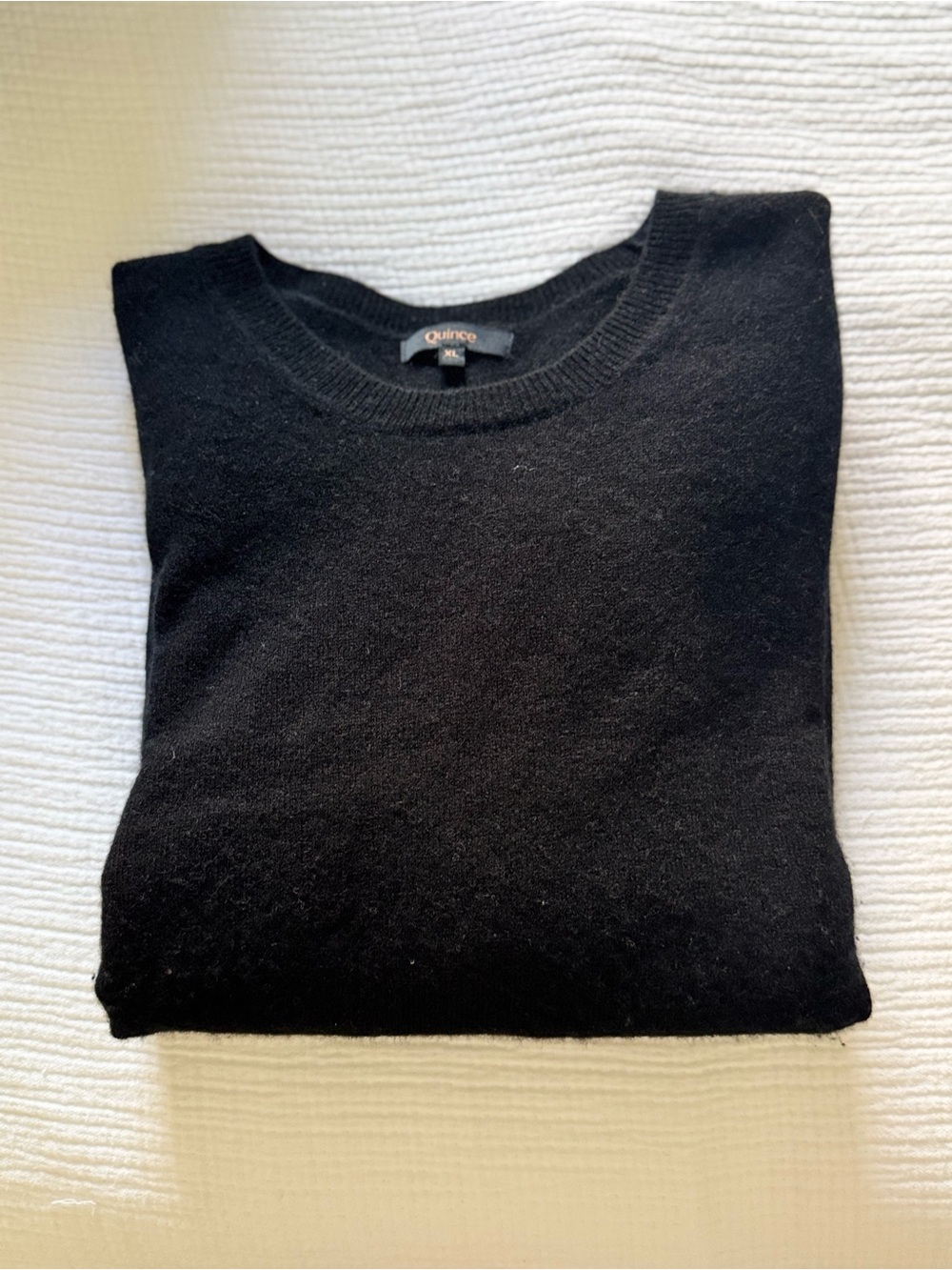 Quince Women's Black Mongolian Cashmere Crewneck Sweater